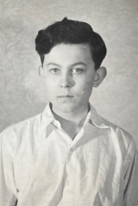 The witness as a young boy, around the turn of the 50s and 60s