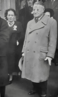 Kpt. Emanuel Viktor Voska at the wedding of Jana Janštová's parents, shortly after which he was arrested