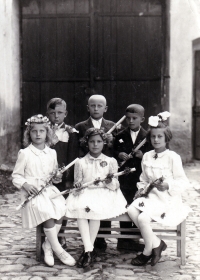 Anna Žátková (left) at Holy Communion / Drahotuše / 1945