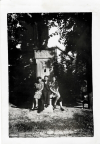 Summer 1944 with my friend Maurice (centre) and my friend Hela (right), Bamberg, 1944