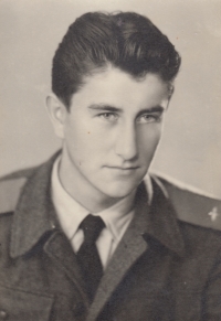 Jan Rosa in military clothes, 1956