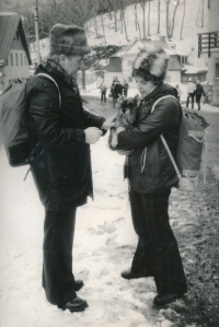 S manželem Karlem a kníračem Nonou, 1983