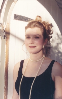 Eva Hejdová's daughter Kristýna Machová during her graduation, United States, ca. 1994