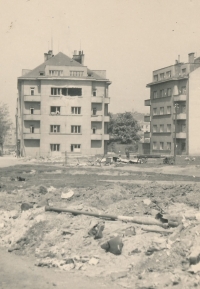 Burnt houses in Pankrác after the Prague Uprising, Prague, 1945