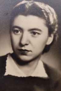 Graduation photo of Marie Matonohová