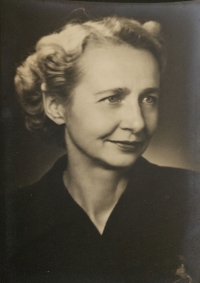 Marie Kršková, rozená Horká, matka pamětníka