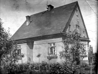 Dům Jíchových, který postavil ve 20. letech dědeček Jiřího Jíchy Emerich Scheliga / Třinec-Kanada