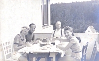 On the left the parents of the witness, in the back grandfather Otto, on the right cousin Ollie in the village Křtiny (Blansko district) 1939