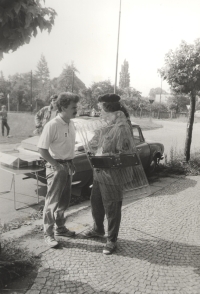 Na "Pochodu od totality ke svobodě", který organizoval v Jaroměři na jaře 1990