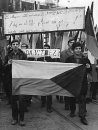 Pražská demonstrace 28. října 1968, foto Jan Wiedermann