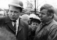 Ladislav Jaworek with Prime Minister Marián Čalfa, Karviná, about 1992