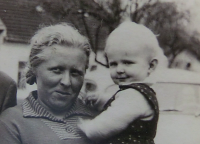 Wife Lydia Pospíchalová with daughter Marta, mid-1960s