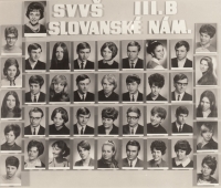 Maturitní tablo. Miloš Winkler 2. zdola ve 2. sloupci zleva, 1969 