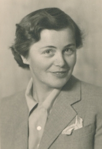 Maminka pamětnice, Willfriede Kluge, cca 1945