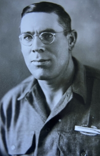 Důstojník americké armády Smith, 1945