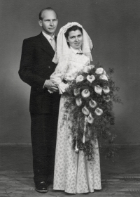 Wedding photograph of Jan and Jarmila Chovanec, 1955