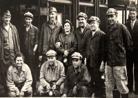 Witness (second from left in the top row) with French miners in 1956