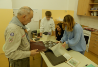 Antonín Wagner with students during the filming of PNS, 2023