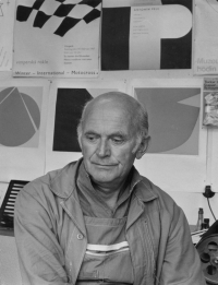 Jan Rajlich Sr in his studio at Úvoz 88 in Brno, 1980