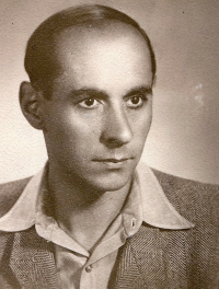 Karel Přibyl, otec pamětnice, v roce 1949