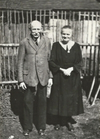 Antonín Mařík and Marie Maříková, paternal grandparents