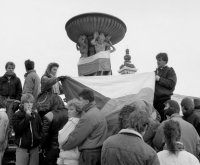 Demonstrace u Samsonovy kašny, foto Bohuslava Maříková, listopad 1989  