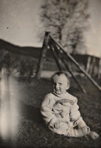 Václav Vondrášek, 1 year old, 1947