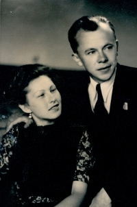 Igor Froněk's parents before their wedding in 1945