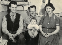 Helga Bláhová with her parents and brother