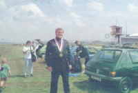 Jako oddávající, 2002