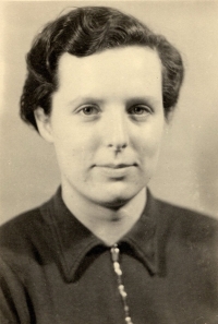 Alena Bugárová, 1951