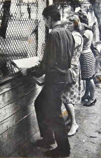 Viacheslav Babak with his mother Faina at the zoo, 1962