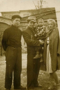 Viacheslav Babak with his mother Faina and father Petro, 1949