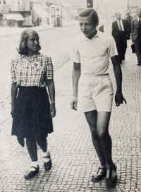 Eva Gránová with Petr Spielmann, 1947